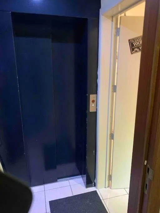 Appartement 90M2 Op 70M Van Het Strand. Ostende 0*,  Belgique