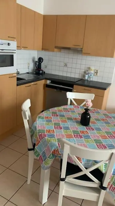Apartment Appartement 90M2 Op 70M Van Het Strand. Ostend